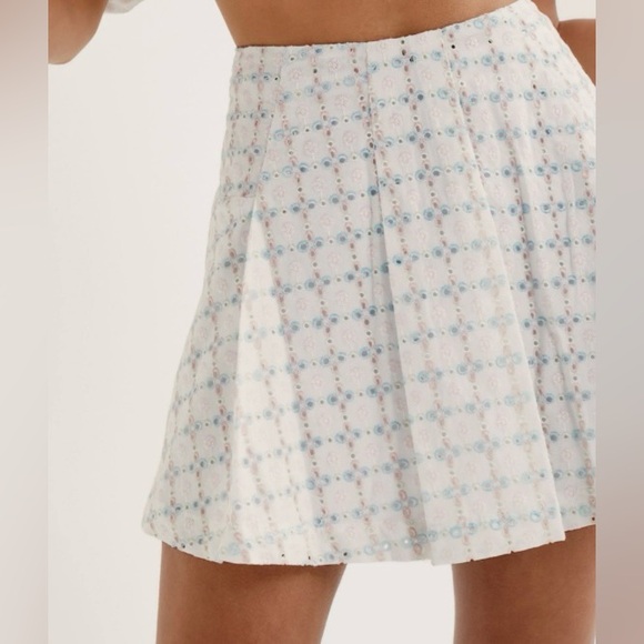 NWOT LOVERS & FRIENDS DENISE MINI SKIRT - Picture 3 of 8